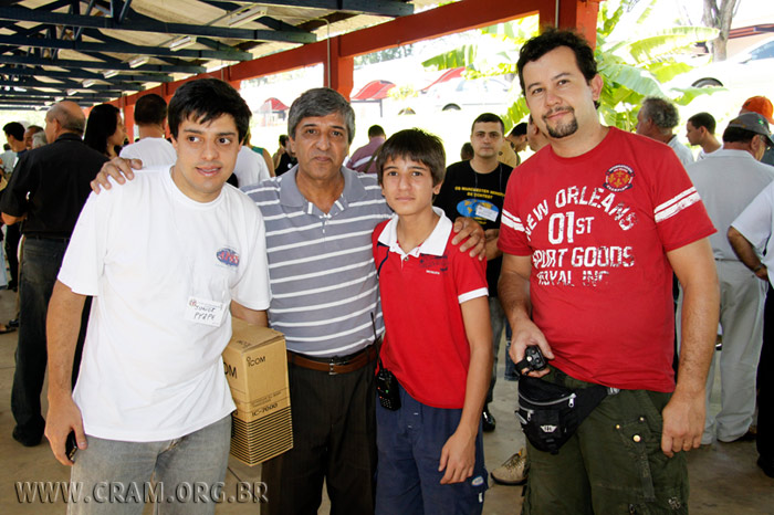 PY2PE - Junior, seu pai PY2PPE, seu irmão e PU2TFG - Ricardo